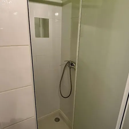 Apartment Cosy A 300m De La Avec Balcon, Tv Et Proche Commodites A - Fr-1-225-235 *
